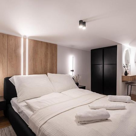 E56 - Grand Boulevard Heritage Residence - Best Location By Bqa Budapest Ngoại thất bức ảnh