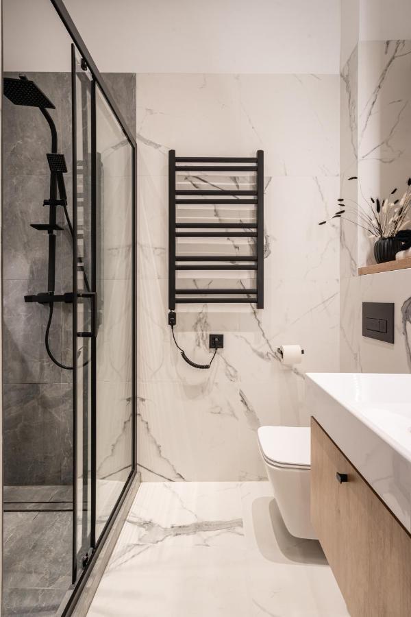 E56 - Grand Boulevard Heritage Residence - Best Location By Bqa Budapest Ngoại thất bức ảnh