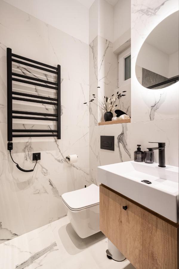 E56 - Grand Boulevard Heritage Residence - Best Location By Bqa Budapest Ngoại thất bức ảnh